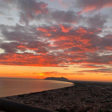 Hotel Mare Azzurro Terracina Εξωτερικό φωτογραφία