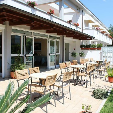 Hotel Mare Azzurro Terracina Εξωτερικό φωτογραφία