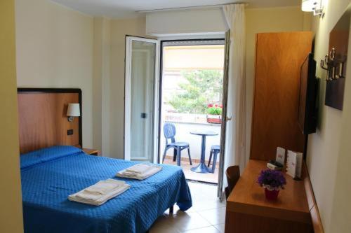 Hotel Mare Azzurro Terracina Εξωτερικό φωτογραφία