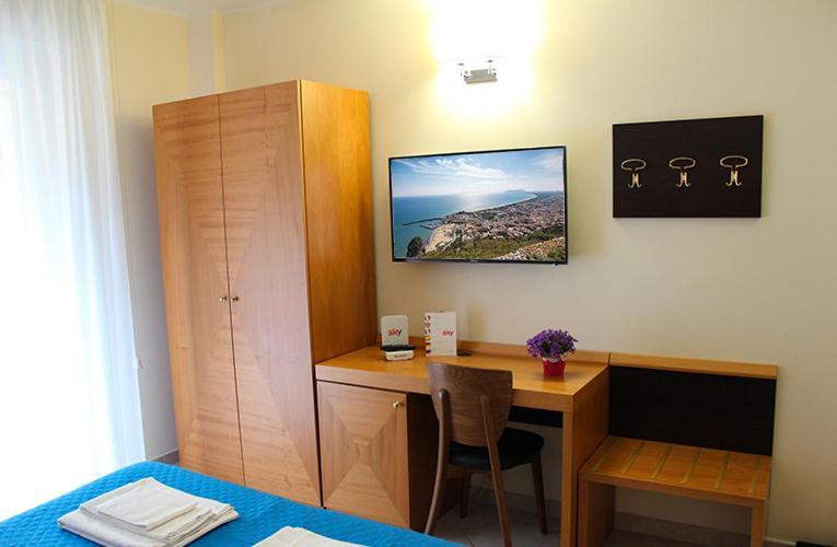 Hotel Mare Azzurro Terracina Εξωτερικό φωτογραφία