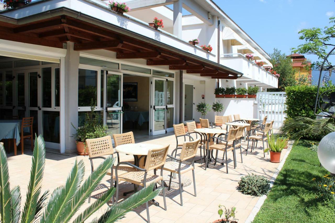 Hotel Mare Azzurro Terracina Εξωτερικό φωτογραφία